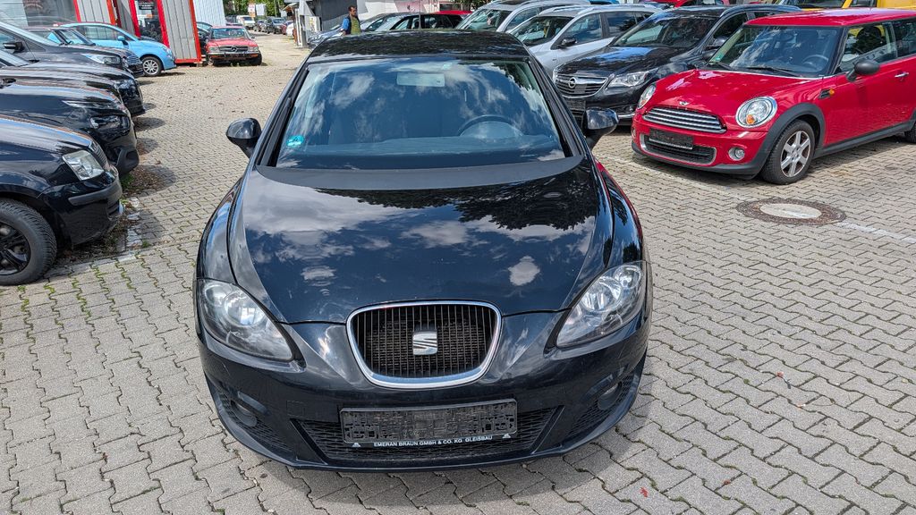Seat Leon 260.989 km 2.200 &euro; München 81243