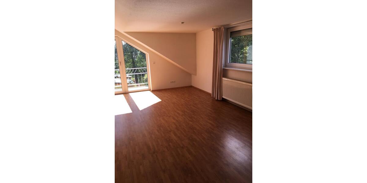 3 Zimmer Dachgeschosswohnung in Stuhr nähe Rathaus 3 zimmer