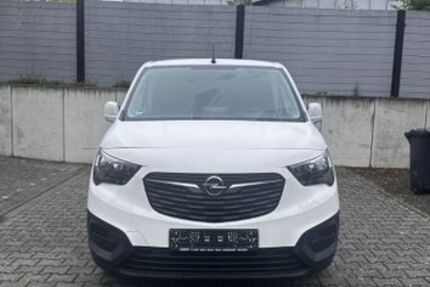 Opel Combo 111.591 km 10.300 &euro; Neuss 41462