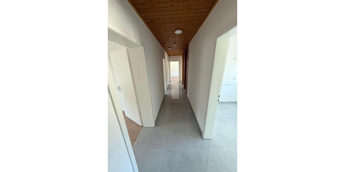 Etagenwohnung Eggenstein-Leopoldshafen Leopoldshafen - 4 Zimmer, 99 m&sup2;, 1.300&euro; | Angebot:26101942