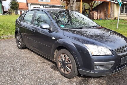 Ford Focus 140.000 km 2.100 &euro; Welzheim 73642