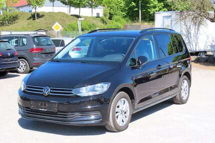 VW Touran 179.300 km 17.493 &euro; Solms-Oberbiel 35606