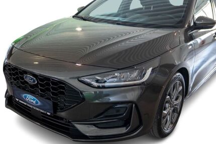 Ford Focus 2.900 km 31.980 &euro; Braubach 56338