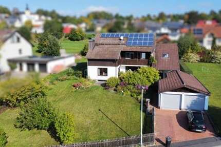 Haus zum Kaufen in Wunsiedel 349.000 € 260 m² 9 zimmer