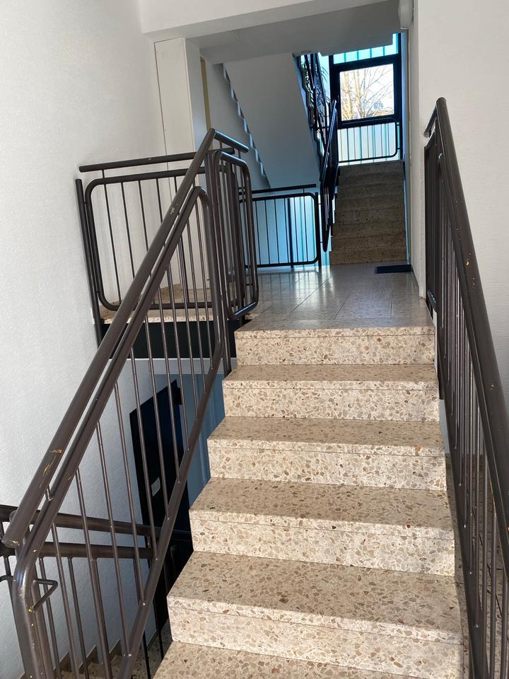 Solingen 2 Zimmer mit Stellplatz, Balkon Nähe Hbf zimmer