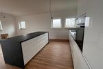 Dachgeschoßwohnung Friedrichsdorf - 4 Zimmer, 140 m&sup2;, 1.900&euro; | Angebot:25268930