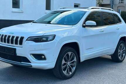 Jeep Cherokee 191.620 km 10.950 &euro; Schönefeld 12529