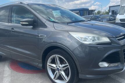 Ford Kuga 133.635 km 9.799 &euro; Mittenwalde 15749
