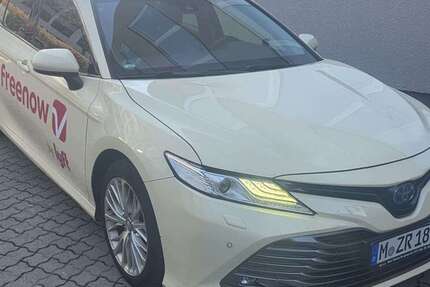 Toyota Camry 394.500 km 13.900 &euro; München 80993