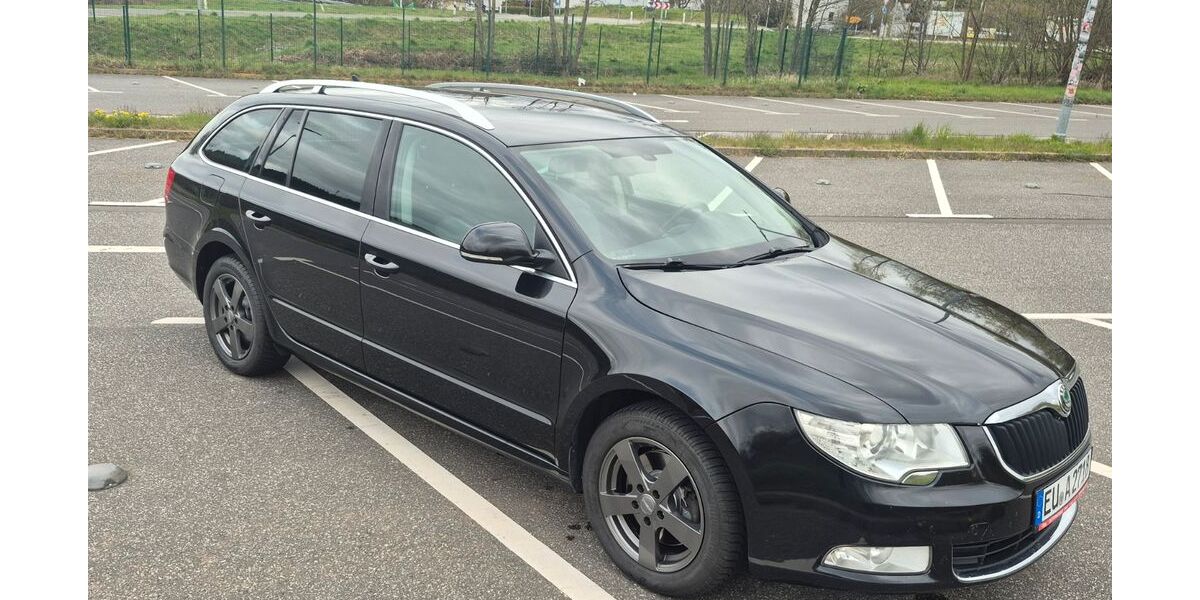 Skoda Superb 189.000 km 7.900 &euro; Mechernich 53894