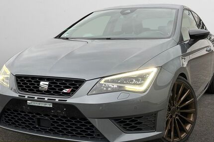 Seat Leon 99.205 km 17.990 € Fulda 36043