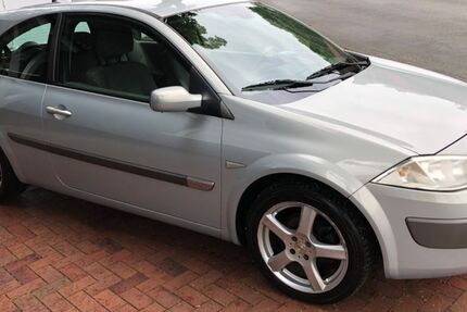 Renault Megane 256.000 km 2.900 &euro; Wohnste 27419