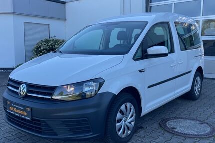 VW Caddy 154.653 km 10.990 &euro; Korbach 34497