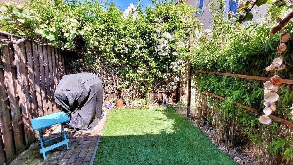 Einfamilienhaus Burgstädt - 6 Zimmer, 160 m&sup2;, 208.000&euro; | Angebot:25776924