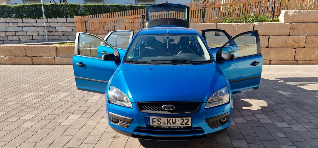 Ford Focus 98.500 km 4.299 &euro; Hallbergmoos 85399