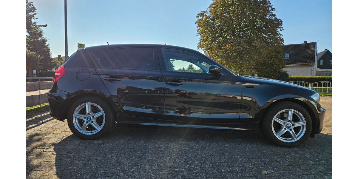 BMW 118 180.000 km 6.200 &euro; Klötze 38486