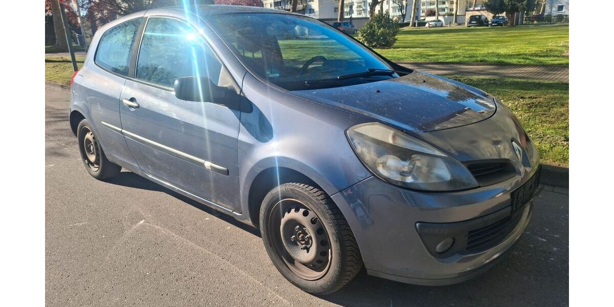 Renault Clio 216.000 km 1.500 &euro; Lahr 77933