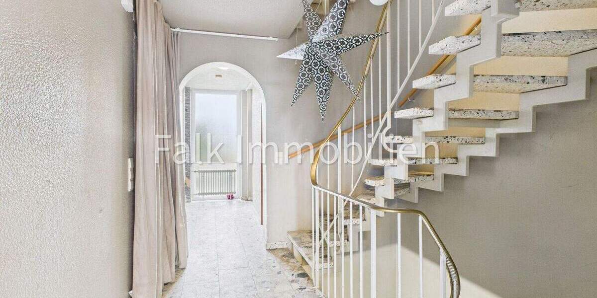 Reihenmittelhaus Brühl - 4 Zimmer, 106 m&sup2;, 360.000&euro; | Angebot:25391396