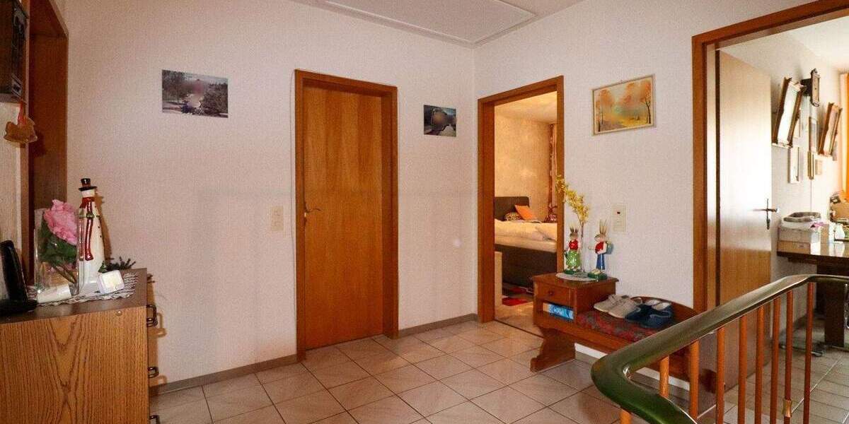 Reihenendhaus Leverkusen Quettingen - 5 Zimmer, 151 m&sup2;, 560.000&euro; | Angebot:25687010
