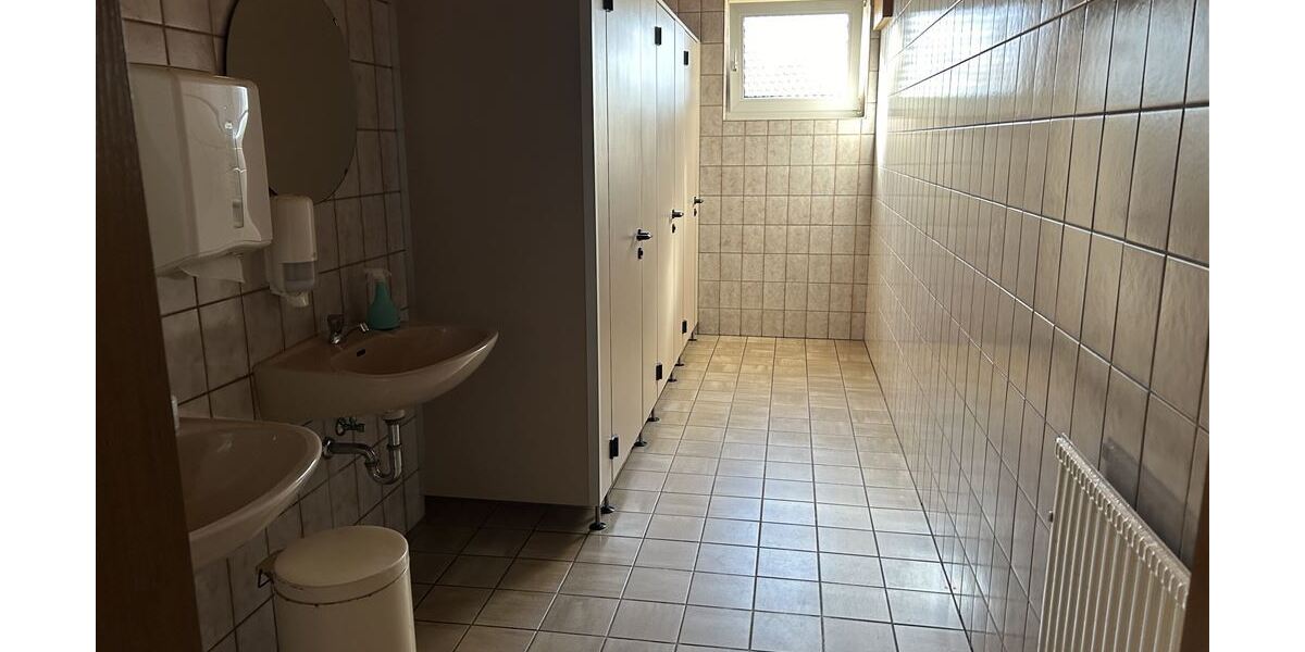 Vielseitige Hofanlage mit Wohnhaus, Stallungen, Scheune und Entwicklungspotenzial - Gewerbeobjekt Stolzenau | Angebot:27142435