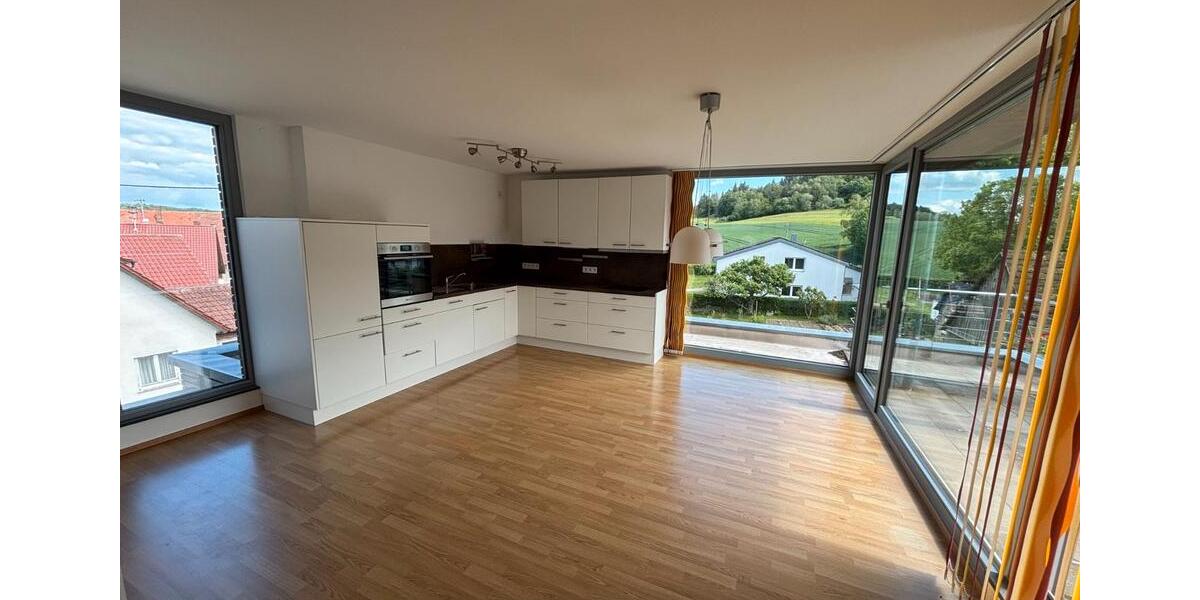 Dachgeschoßwohnung Hochdorf - 3.5 Zimmer, 95 m&sup2;, 1.100&euro; | Angebot:26649618