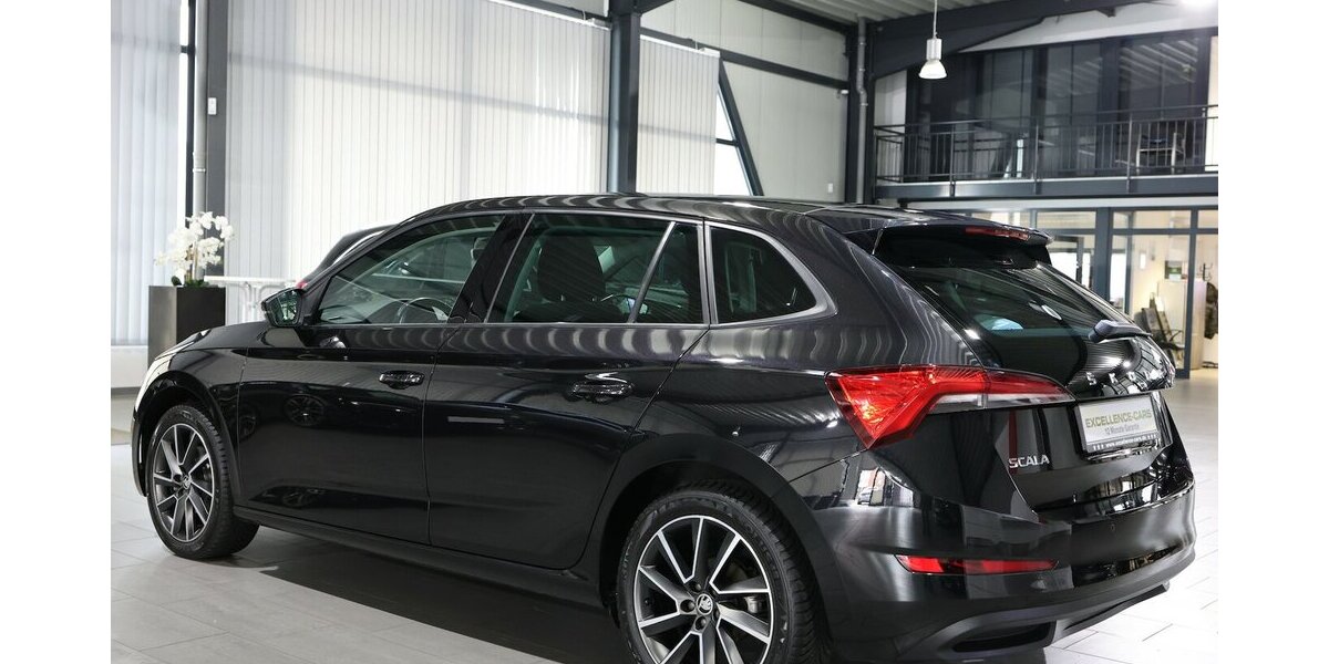 Skoda Scala SPACEBACK 1.5 TSI DSG STYLE PANORAMA, LED 74.000 km 16.777 &euro; Hamm 59077