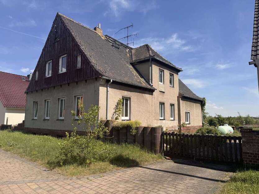 Haus zum Kaufen in Coswig 125.000 € 160 m²
