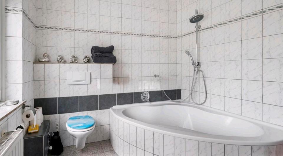 Einfamilienhaus Hückelhoven - 8 Zimmer, 325 m&sup2;, 539.000&euro; | Angebot:27111088