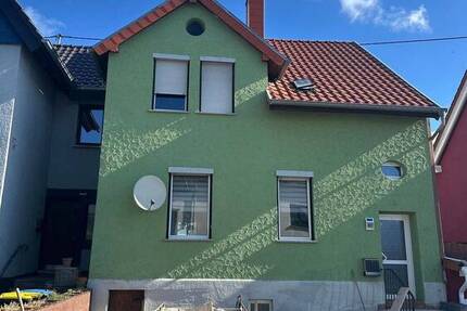 Haus Schiffweiler Heiligenwald - 5 Zimmer, 120 m&sup2;, 167.000&euro; | Angebot:26891437