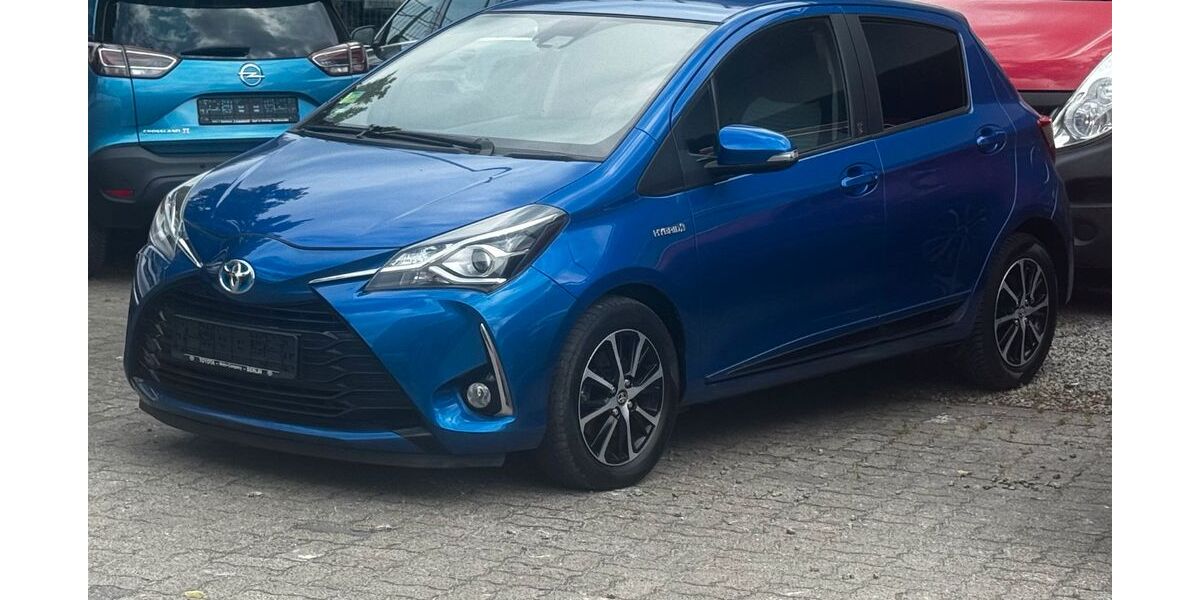 Toyota Yaris 125.201 km 11.990 &euro; Berlin 12099