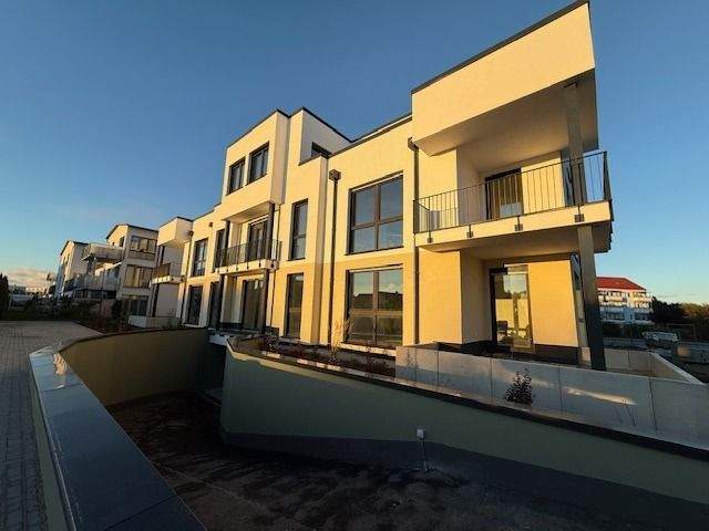 Gehobene 4 Zimmer Wohnung mit erstklassiger Ausstattung und Terrasse ! 4 zimmer