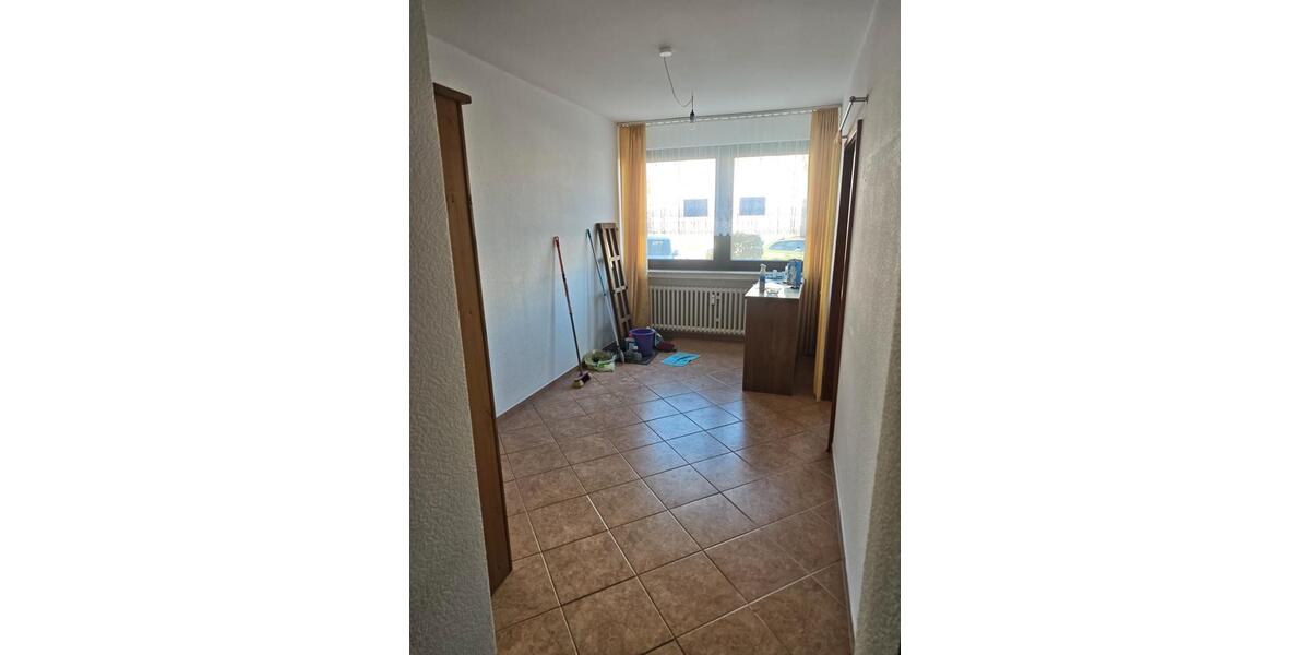 Erdgeschoßwohnung Hameln - 4 Zimmer, 86 m&sup2;, 175.000&euro; | Angebot:26005444