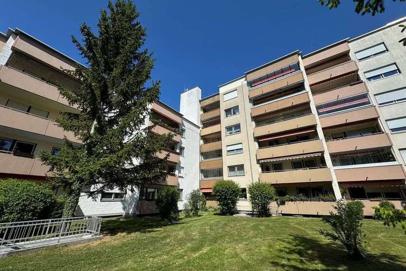 Wohnung zum Kaufen in Dachau 349.000 € 98 m²