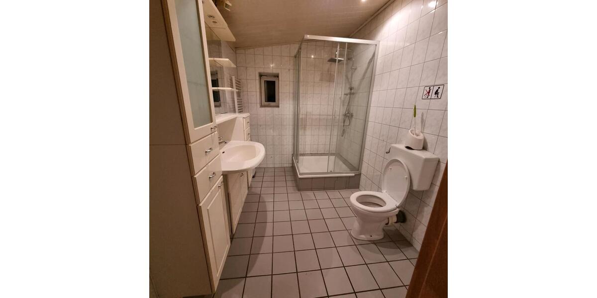 2 Zimmer in WG 2 zimmer