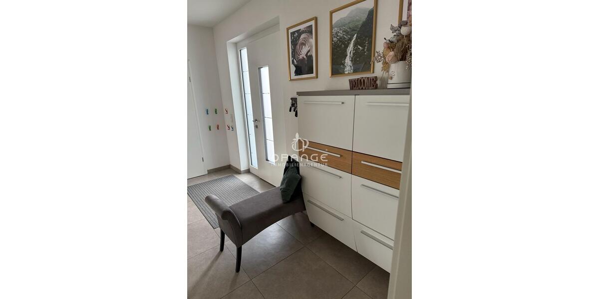 Einfamilienhaus Langquaid - 8 Zimmer, 260 m&sup2;, 2.000&euro; | Angebot:23861895