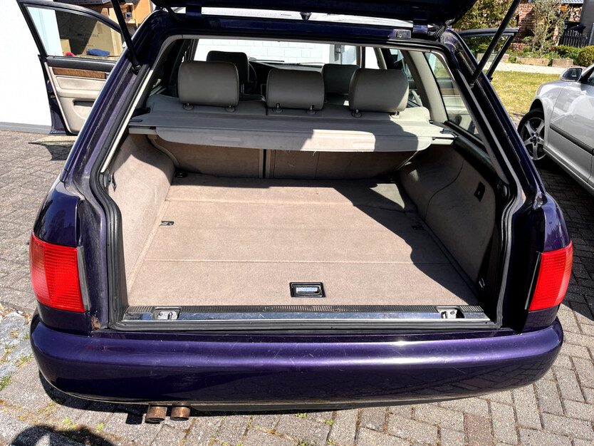 Audi A6 Avant 310.000 km 2.900 € Baunatal 34225