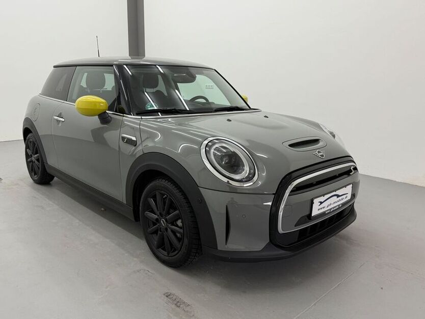 Cooper SE
