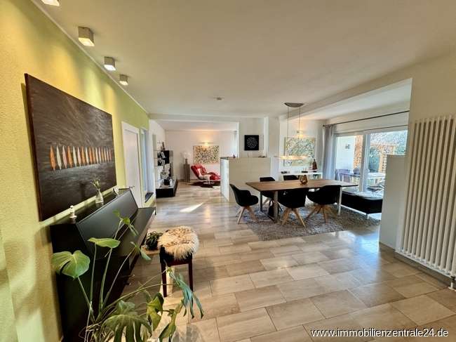 Einfamilienhaus Rödermark - 8.5 Zimmer, 206 m&sup2;, 749.000&euro; | Angebot:25416602