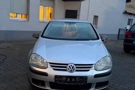 VW Golf 187.000 km 2.100 &euro; Bruchsal 76646