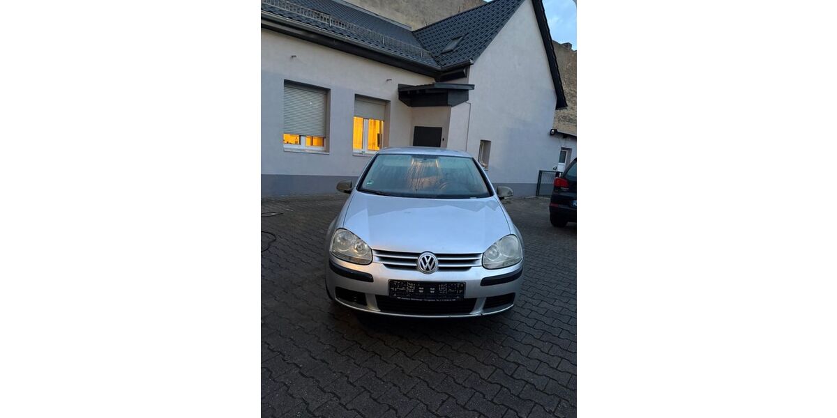 VW Golf 187.000 km 2.100 &euro; Bruchsal 76646