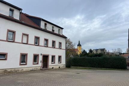 Günstige und große Wohnung im Erdgeschoss – barrierearm