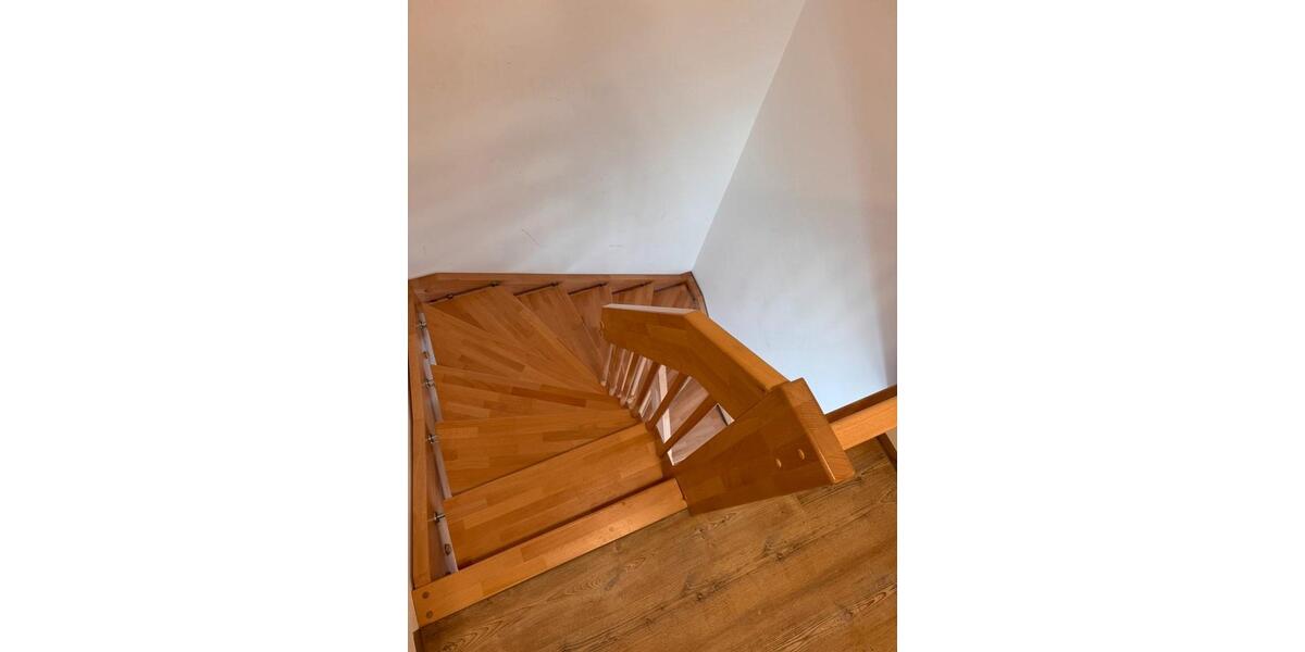 Doppelhaushälfte Hohenroth - 4.5 Zimmer, 122 m&sup2;, 1.195&euro; | Angebot:26317359
