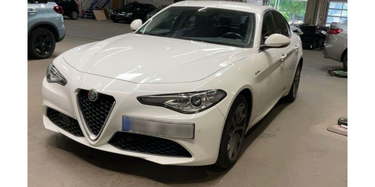Alfa Romeo Giulia 50.950 km 27.990 &euro; Birkenfeld 75217