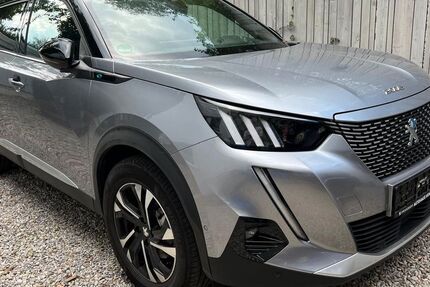 Peugeot 2008 8.000 km 19.899 &euro; München 81245