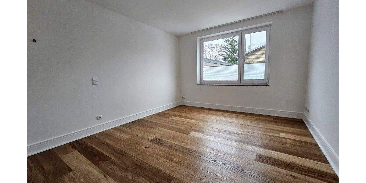 Etagenwohnung Solingen Ohligs-Aufderhöhe - 3 Zimmer, 117 m&sup2;, 1.400&euro; | Angebot:23100252