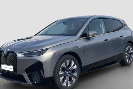 BMW iX 19.885 km 49.885 &euro; Windischleuba 04603