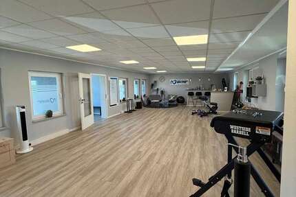 Gewerbeobjekt Wehrheim - 950&euro; | Angebot:26803852