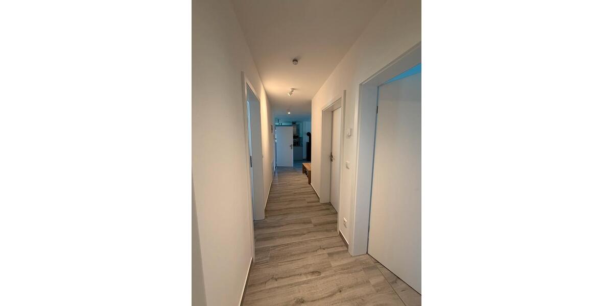 Erdgeschoßwohnung Am Mellensee - 4 Zimmer, 110 m&sup2;, 1.890&euro; | Angebot:27634344
