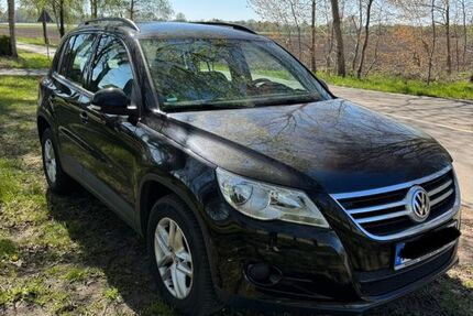 VW Tiguan 176.800 km 8.300 &euro; Hoogstede 49846