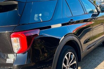 Ford Explorer 61.000 km 39.800 € Villingen-Schwenningen 78052